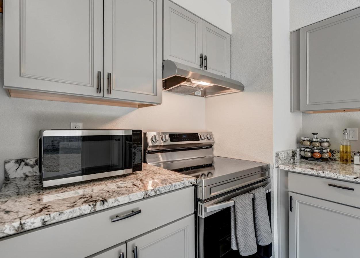 Pueblo Place Riverwalk Fireplace Pet-Friendly Villa Bagian luar foto